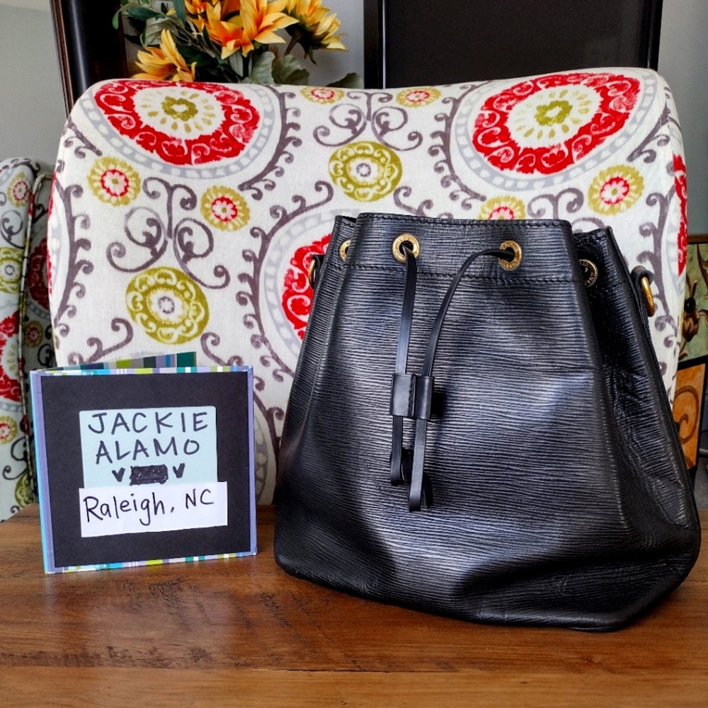 Louis Vuitton Petit Noe Epi Black